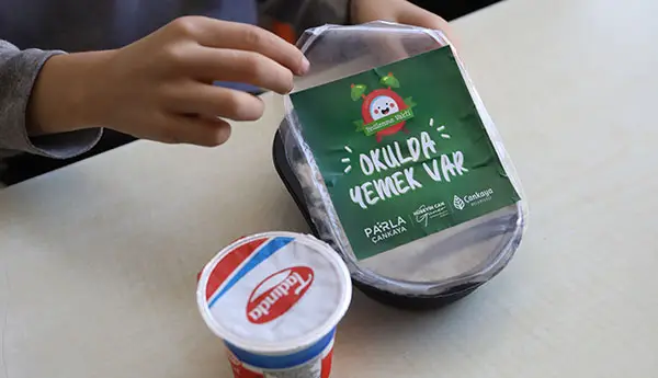 Okulda Yemek Var
